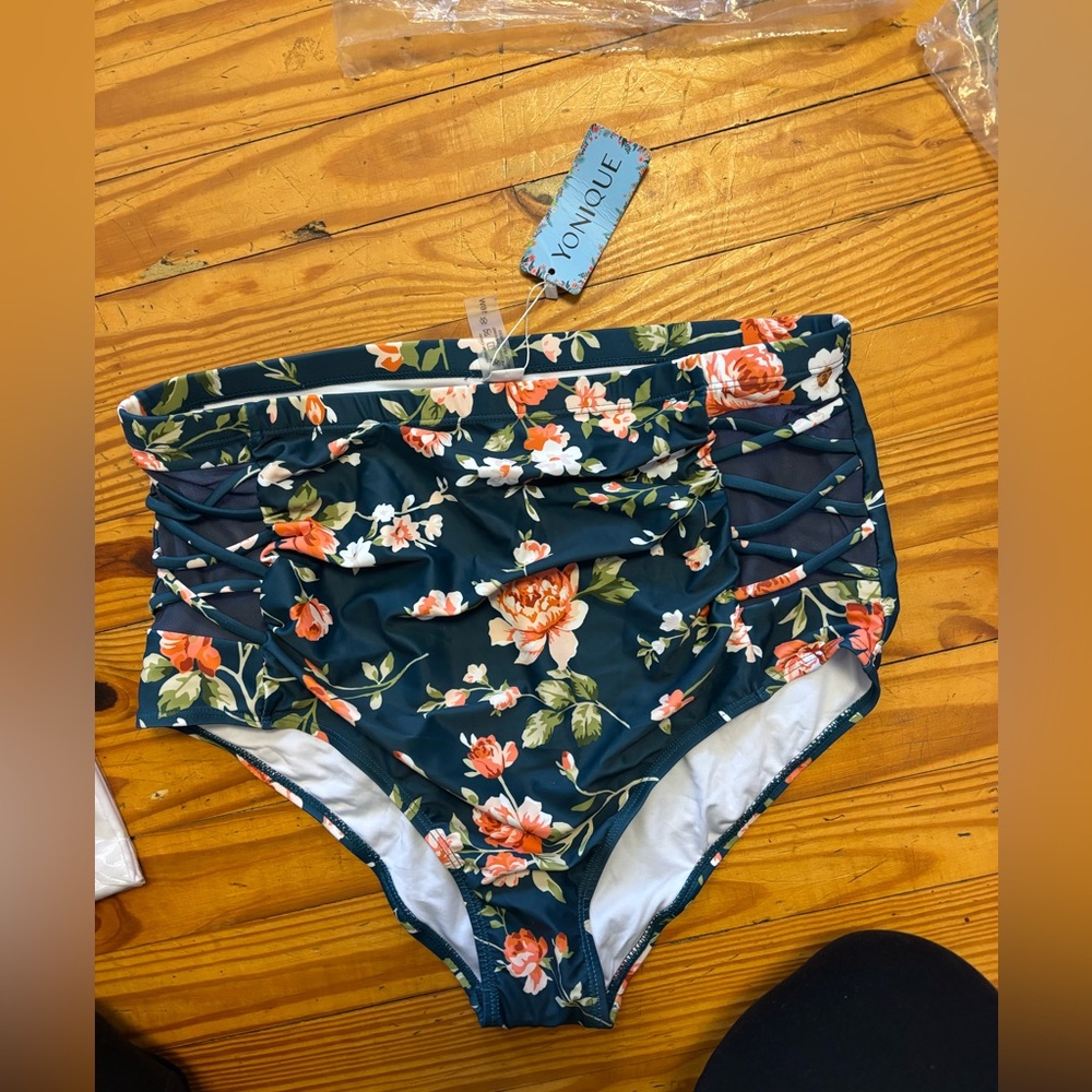Bathing suit bottoms